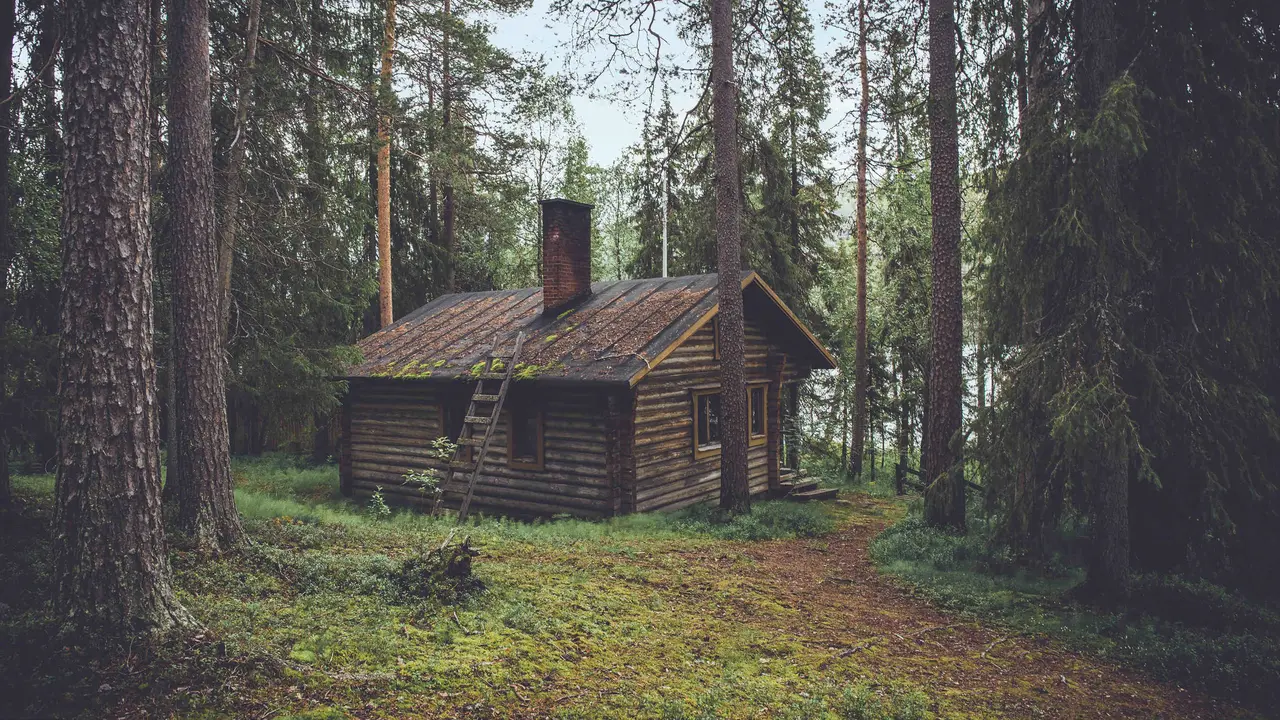 Cottage by Olivier Guillard