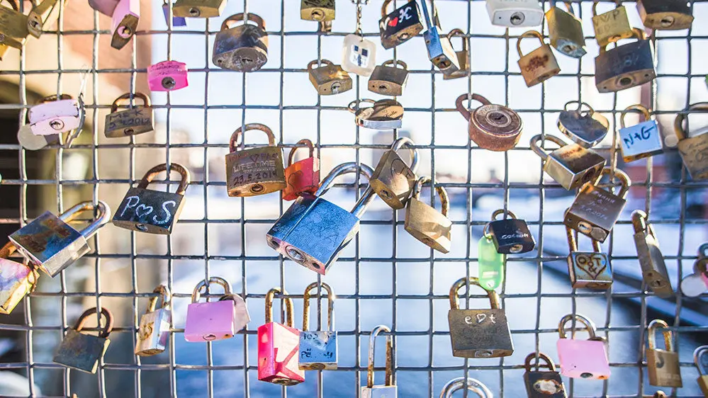Love locks in Patosilta bridge by Laura Vanzo - Visit Tampere