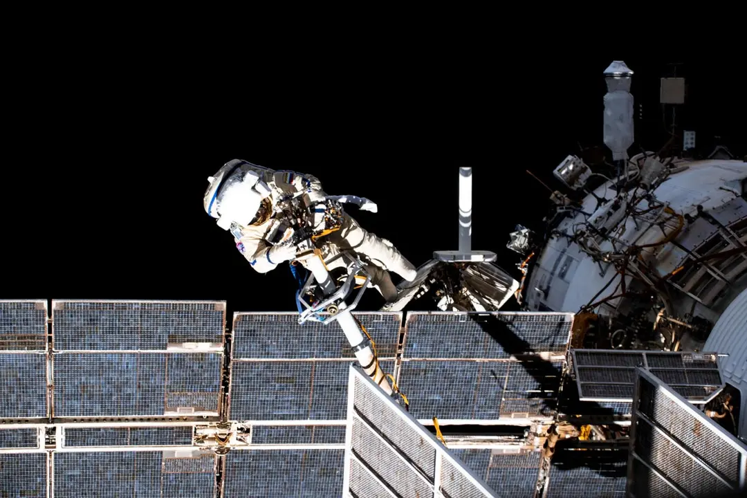 02 June 2021, ---: Russian astronaut Pyotr Dubrov takes part in a seven-hour and 19-minute spacewalk to ready the Pirs docking compartment ahead of its upcoming departure. Photo: -/NASA via ZUMA Wire/dpa