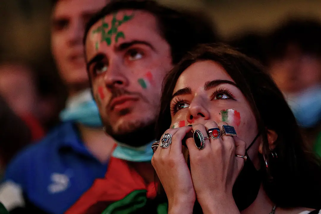 16 June 2021, Italy, Rome: Italy fans watch the UEFA Euro 2020 Group A soccer match between Italy and Switzerland during a public viewing of the match in Piazza del Popolo. Photo: Cecilia Fabiano/LaPresse via ZUMA Press/dpa