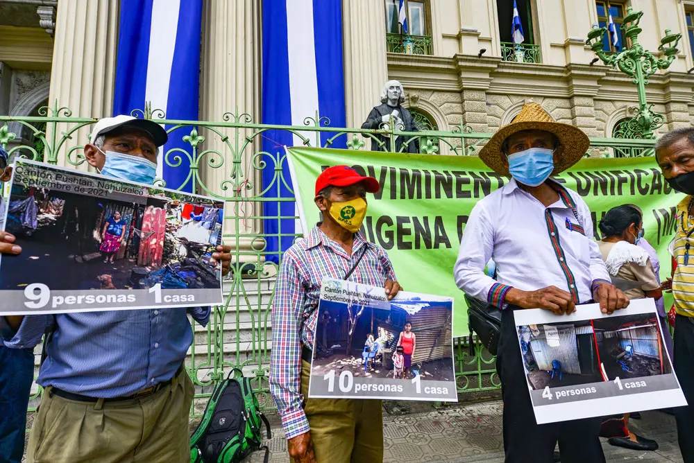 14 September 2021, El Salvador, San Salvador: Members of the Nahuizalco Indigenous Community protest El Salvador's Bicentennial Independence Day, calling it independence for the rich. On 15 September Central America commemorates its 200th Independence anniversary from Spain. Photo: Camilo Freedman/SOPA Images via ZUMA Press Wire/dpa
