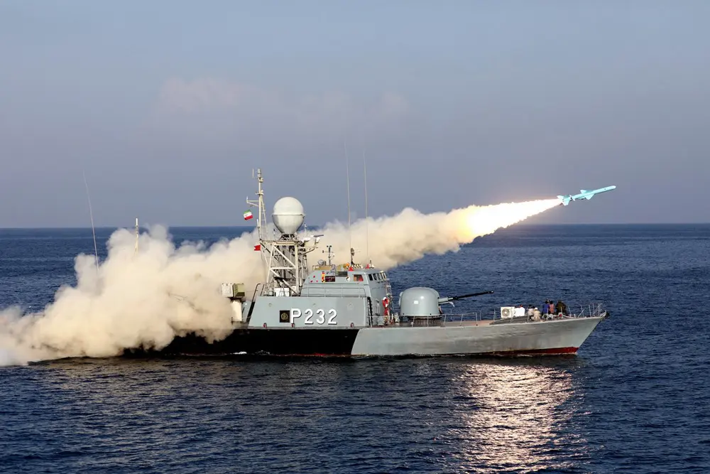 08 November 2021, Iran, Makran: Iranian troops fire a missile during the second day of a military exercise in the Makran sea, south of Iran. Photo: -/Iranian Army Office via ZUMA Press Wire/dpa.