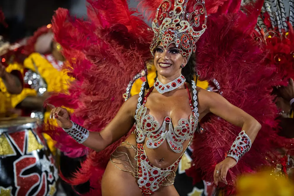 10 February 2022, Uruguay, Montevideo: A dancer takes part in the Montevideo Carnival parade in the capital of Uruguay. Photo: Santiago Mazzarovich/dpa.