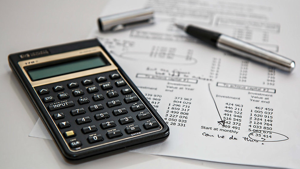 Calculator tax invoice bill