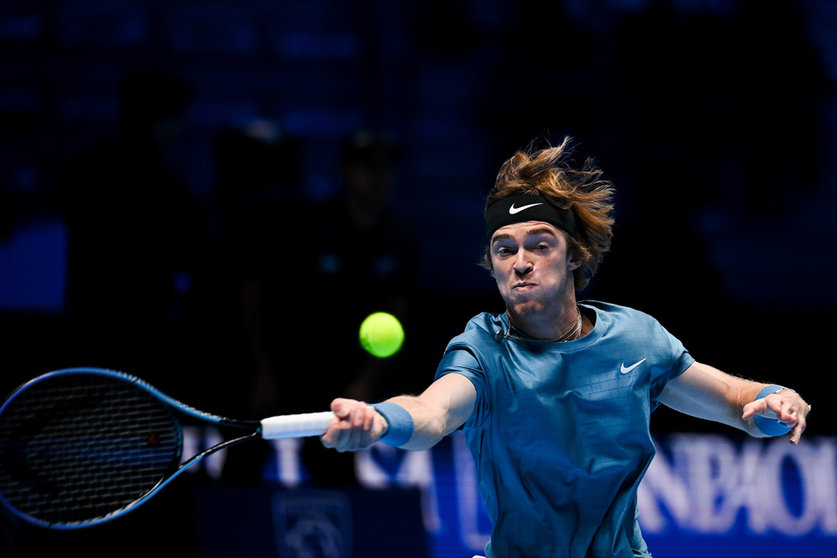 19 November 2021, Italy, Turin: Russia's tennis player Andrey Rublev in action against Norway's Casper Ruud during their men's singles group stage match at the ATP Finals in Turin. Photo: Marco Alpozzi/LaPresse via ZUMA Press/dpa.