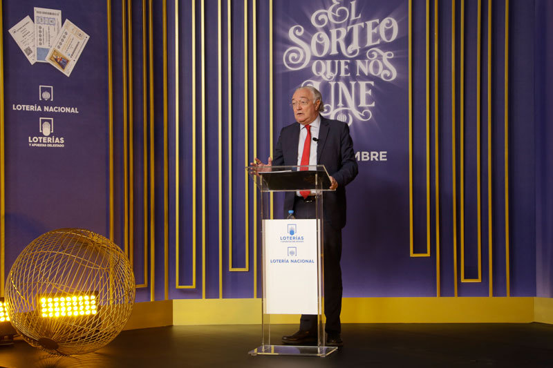 The president of Loterías y Apuestas del Estado, Jesús Huerta Almendro, during the presentation of the 2021 Christmas Lottery Draw. Photo: Loterias y Apuestas del Estado.