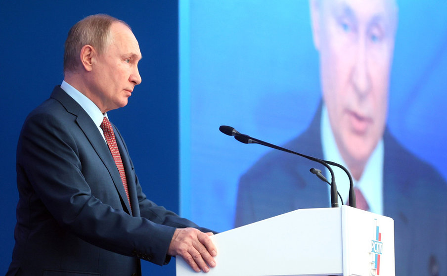 17 December 2021, Russia, Moscow: Russian President Vladimir Putin delivers a speech during a Congress of the Russian Union of Industrialists and Entrepreneurs (RSPP). Photo: -/Kremlin/dpa - ATTENTION: editorial use only and only if the credit mentioned above is referenced in full.