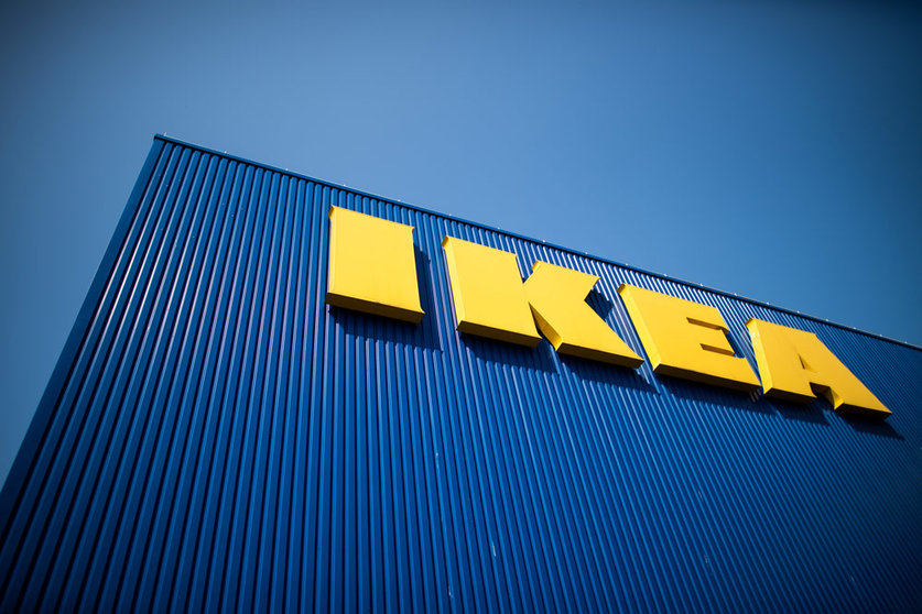 FILED - 17 April 2020, North Rhine-Westphalia, Cologne: The lettering IKEA can be seen on the facade of a furniture store. Big Box furniture retail chain IKEA has decided to cut sick pay for workers who have not received a coronavirus vaccine jab yet and have to isolate because they were exposed to the virus and have tested positive. Photo: Federico Gambarini/dpa.