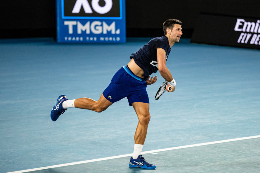 14 January 2022, Australia, Melbourne: Serbian tennis player Novak Djokovic in action during a training session ahead of the Australian Open at Melbourne Park. Photo: Diego Fedele/AAP/dpa.
