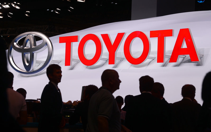 FILED - 10 September 2013, Hessen, Frankfurt_Main: Toyota logo is seen during the press day for the Frankfurt Motor Show (IAA) in Frankfurt Main, Germany. Toyota sold 10.5 million vehicles in 2021, a 10.1-per-cent jump from its sales in 2020 that sees the Japanese carmaker pulling farther ahead of its nearest rival Volkswagen. Photo: picture alliance / dpa.