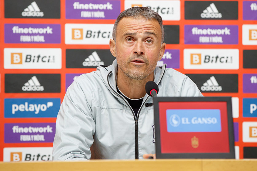 18 March 2022, Spain, Barcelona: Spanish national head coach Luis Enrique speaks during a press conference to announce the national squad for the upcoming International Friendlies against Albania and Iceland. Photo: David Ramirez/DAX via ZUMA Press Wire/dpa.