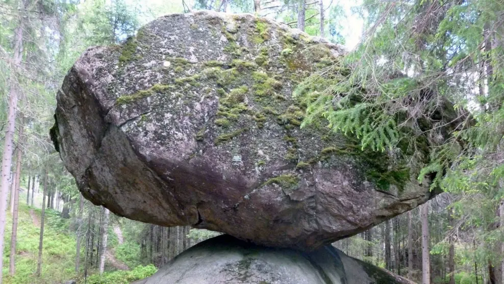 Kummakivi Ruokolahti