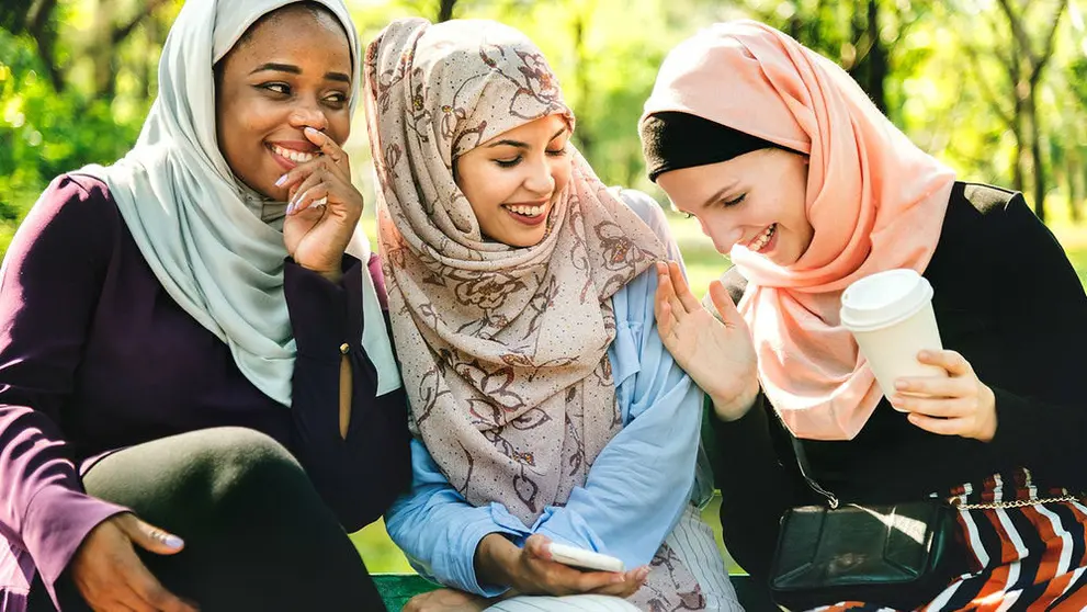 Arabic Women friends