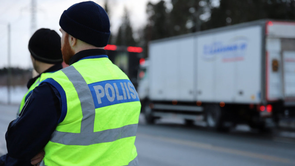 Police poliisi by Poliisi Lansi Uusimaa Twitter