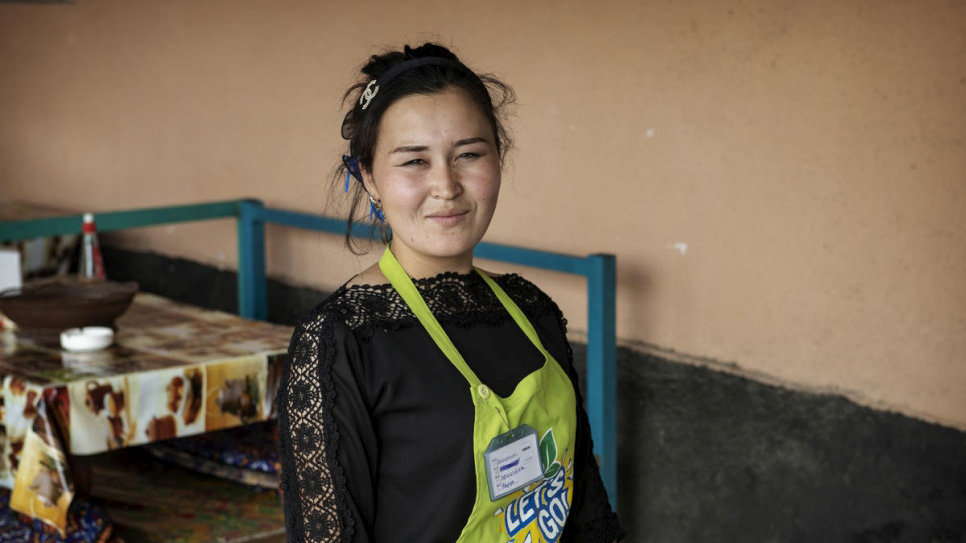 Nazgul-Avaz-Kyzy-statelessness-kyrgyz-by-UNHCR-Chirs-de-Bode