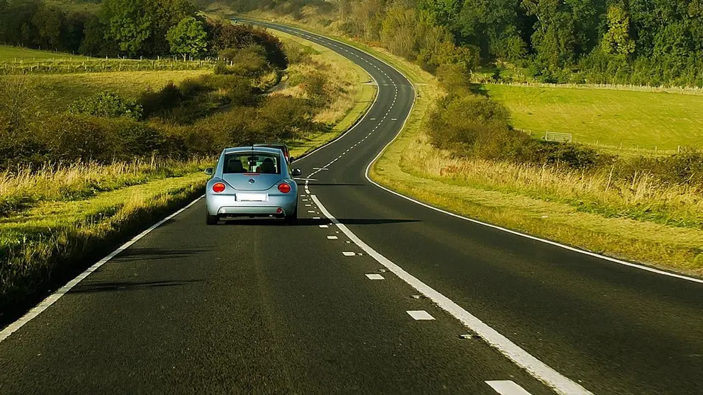 Car-travel-field-road