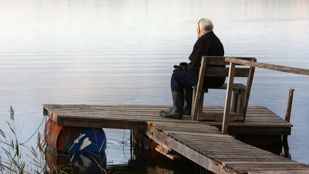 Grandma-lake-woman-old