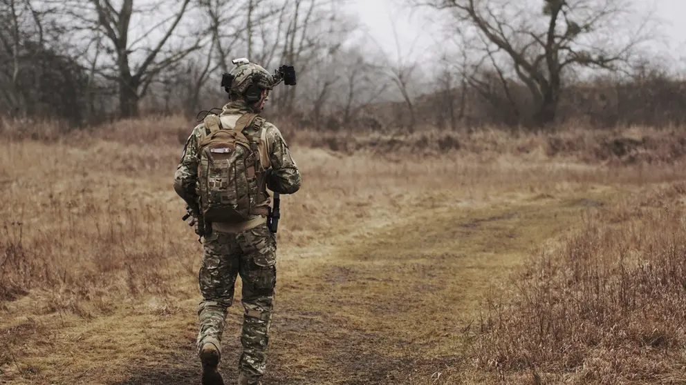 Soldier-forest-field-Artificial-virtual