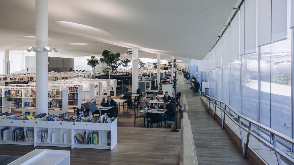 Oodi-library-Helsinki-read-public by Aleksi Poutanen (c) Helsinki Marketing