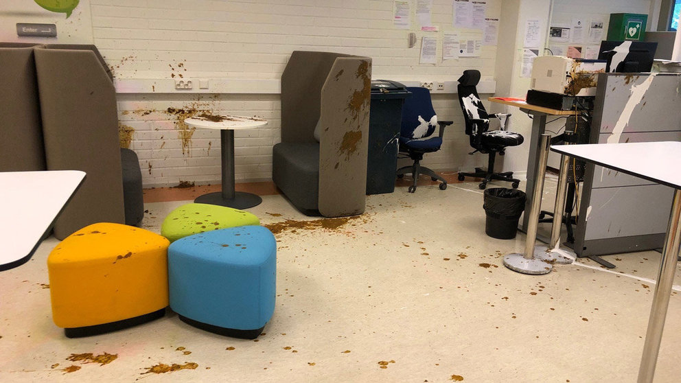 Espoo-TE-office-feces-shit-Leppavaara