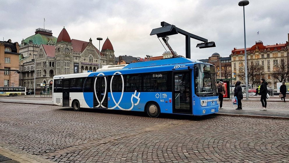 Helsinki-electric-bus-by-Esa-Niemela-from-Pixabay
