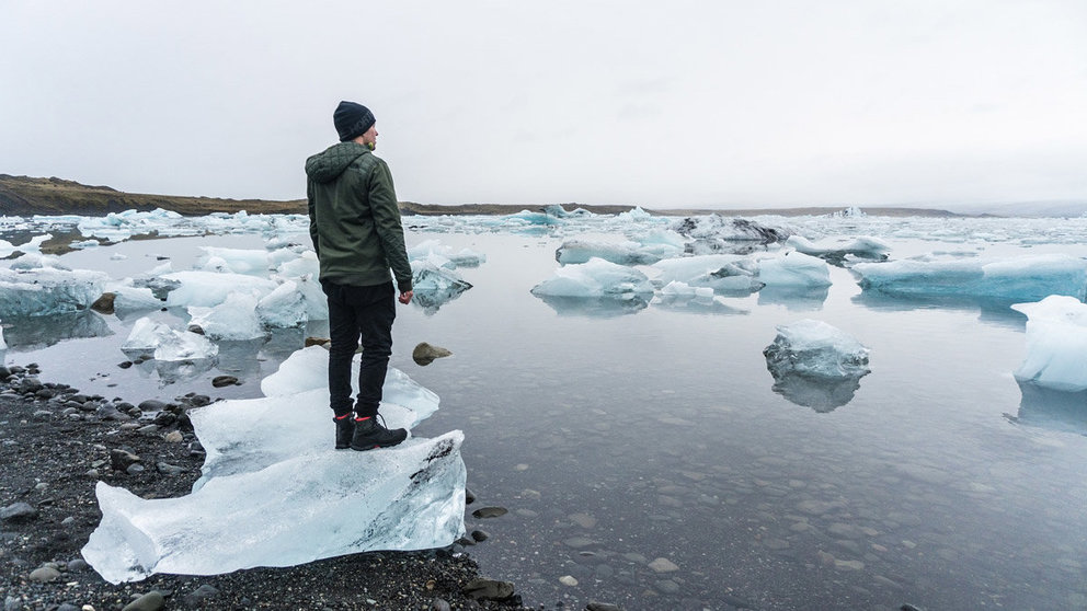 Ice-iceberg-climate-change-north-pole