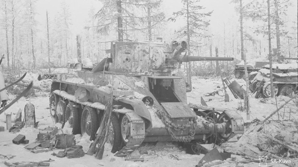 Tank-destroyed-Winter-War-by-Sa-Kuva