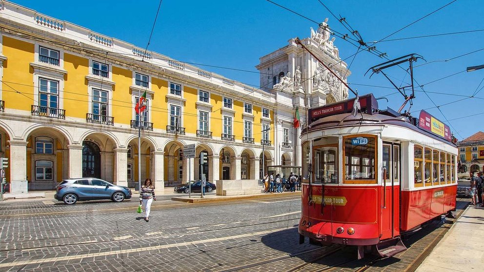 Lisbon Tram by Pixabay