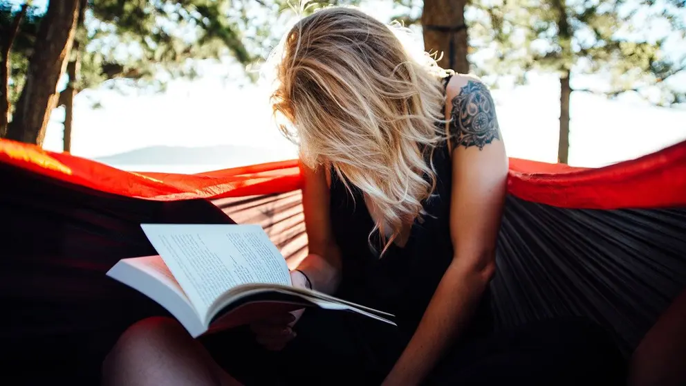 Woman-blonde-study