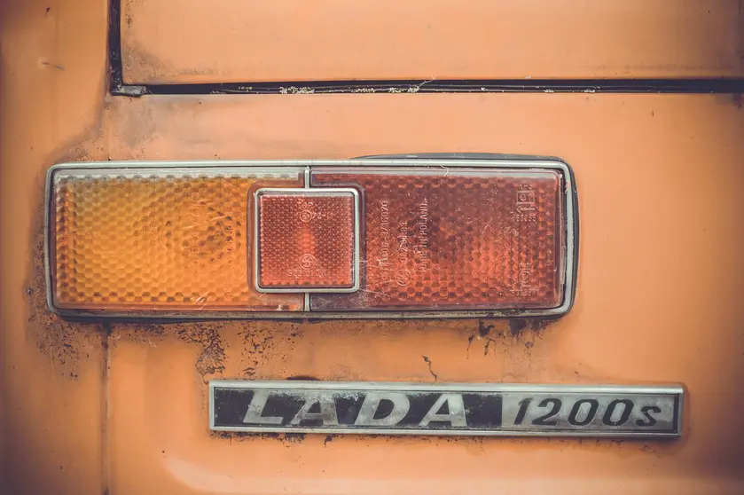 lada-3401193_1280