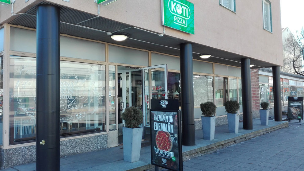 Koti-Pizza-restaurant-by-Foreigner.fi