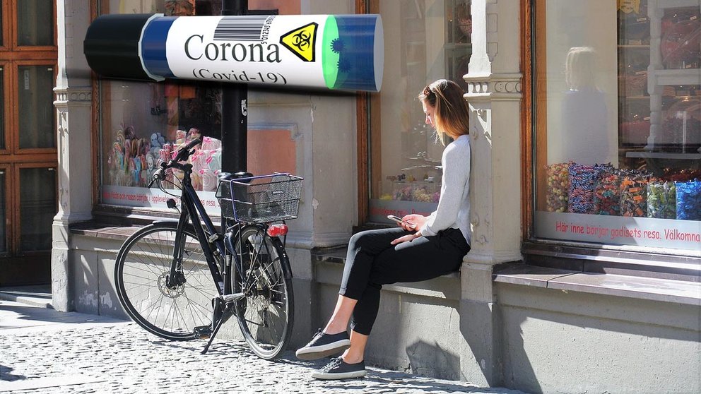 Stockholm-woman-bycicle
