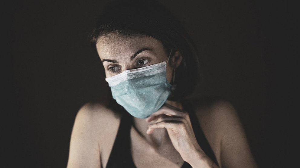 coronavirus-woman-mask-flu-influenza-sick-ill-disease