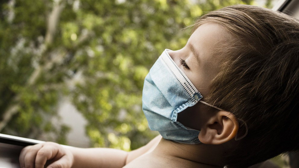 Child-face-mask-flu-influenza-coronavirus by Pixabay