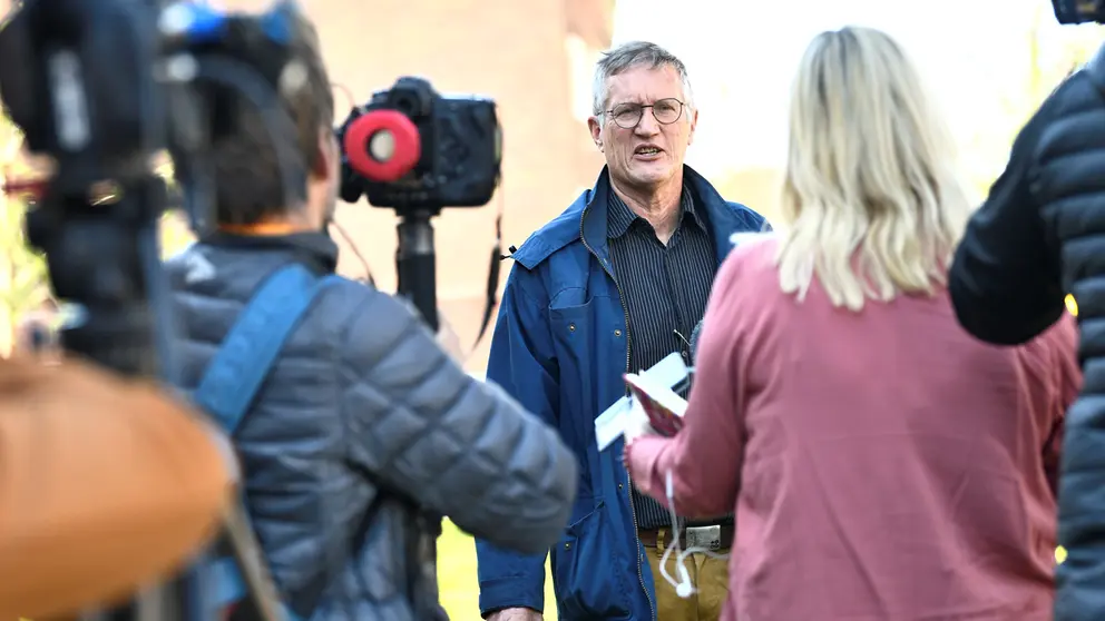 State epidemiologist Anders Tegnell of the Public Health Agency of Sweden talks to reporters after a news conference on the daily update on the coronavirus disease (COVID-19) situation, in Stockholm, Sweden May 6, 2020. Claudio Bresciani/TT News Agency/via REUTERS ATTENTION EDITORS - THIS IMAGE WAS PROVIDED BY A THIRD PARTY. SWEDEN OUT. NO COMMERCIAL OR EDITORIAL SALES IN SWEDEN.