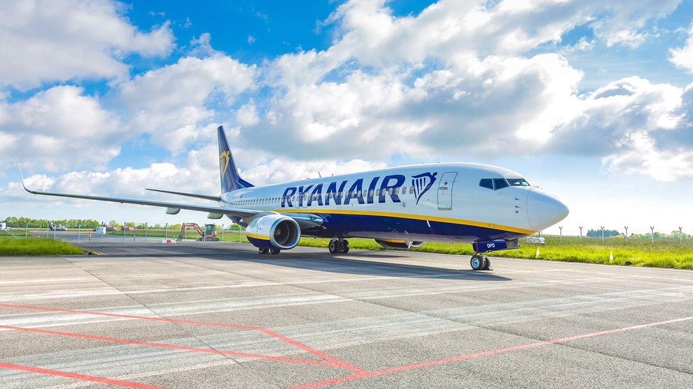 Ryanair-aircraft-on-ground.-Photo-by-Ryanair