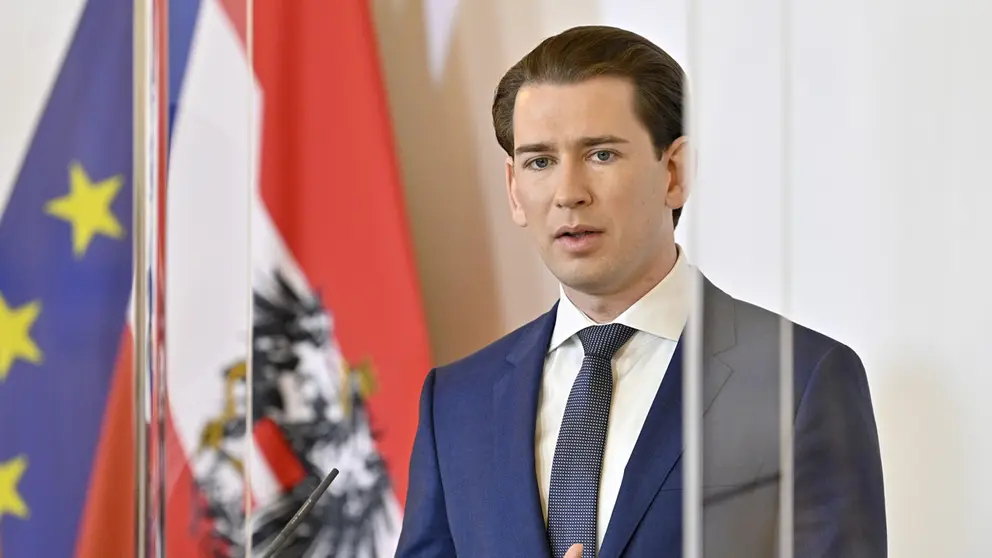 Chancellor Sebastian Kurz attends a news conference during the coronavirus disease (COVID-19) outbreak in Vienna, Austria, May 11, 2020. Hans Punz/Pool via REUTERS