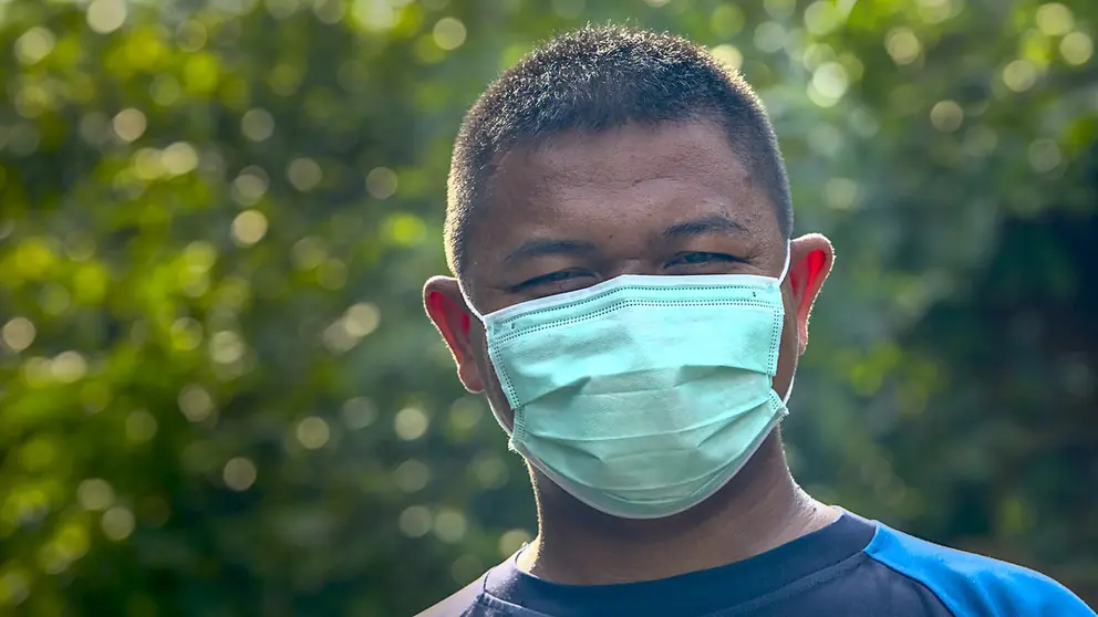 Face-mask-black-man