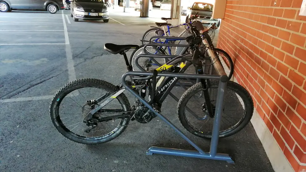 Bikes parked in a workplace in Espoo. Photo: Foreigner.fi.