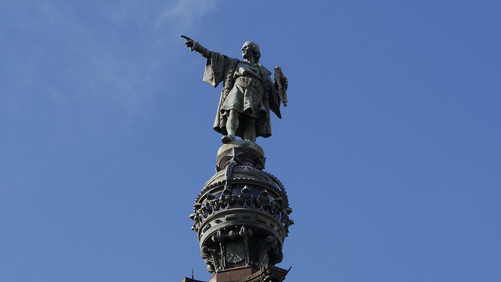 Christopher-Columbus-statue-in-Barcelona.