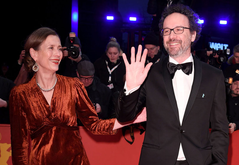 FILED - 20 February 2020, Berlin: Mariette Rissenbeek (L), Executive Director of the Berlin International Film Festival, and Carlo Chatrian, Artistic Director of the Berlinale management, arrive at the opening ceremony of the 70th Berlinale International Film Festival. The Berlin Film Festival said on Monday that starting next year its performance awards will be gender neutral. Photo: Britta Pedersen/dpa.