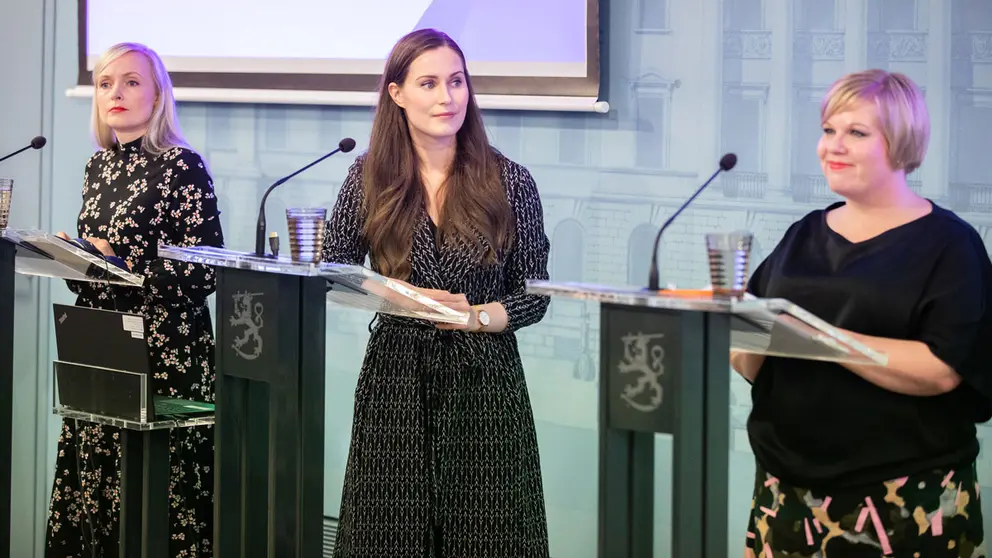 PM Sanna Marin (C), Minister of the Interior Maria Ohisalo (L) and Minister of Science and Culture Annika Saarikko (R) during the presentation of the draft budget. Photo: Lauri Heikkinen/Vnk.