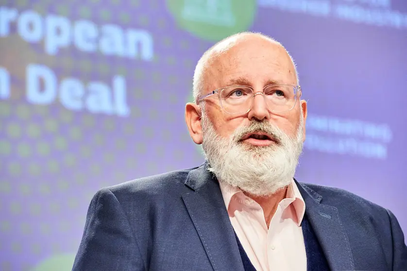 HANDOUT - 17 September 2020, Belgium, Brussels: European Commissioner for the European Green Deal French Timmermans speaks during a press conference on the Commission’s plan to step up the EU’s climate ambition for 2030. Photo: Dati Bendo/European Commission.