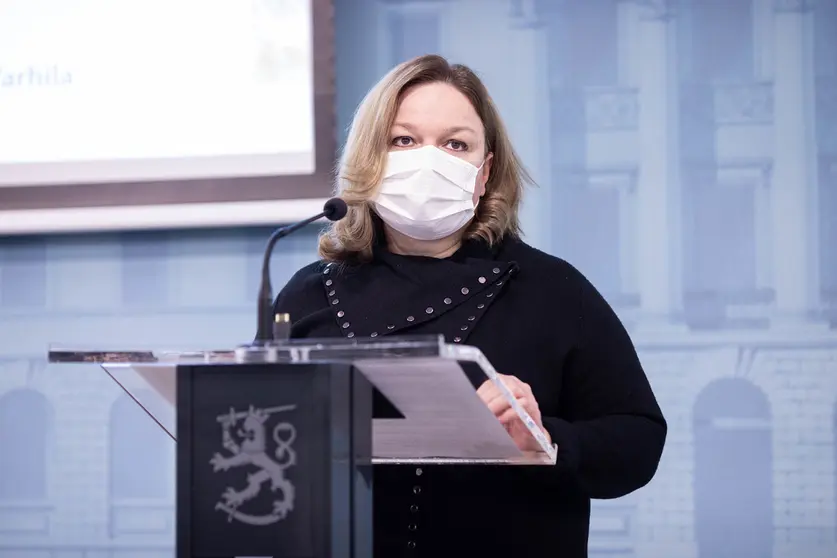 File photo of Minister Krista Kiuru speaking during a press conference. Photography: Jussi Toivanen / Vnk.