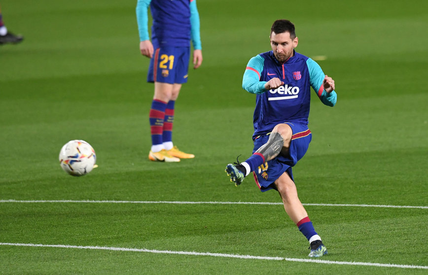 31 January 2021, Spain, Barcelona: Barcelona's Lionel Messi warms up prior to the start of the Spanish Primera Division soccer match between FC Barelona and Athletic Bilbao at the Camp Nou stadium. Photo: -/DAX via ZUMA Wire/dpa
