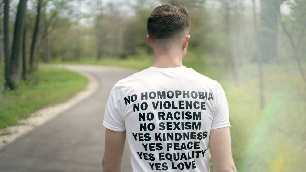 Gender-equality-shirt-lgbt-by-Pexels