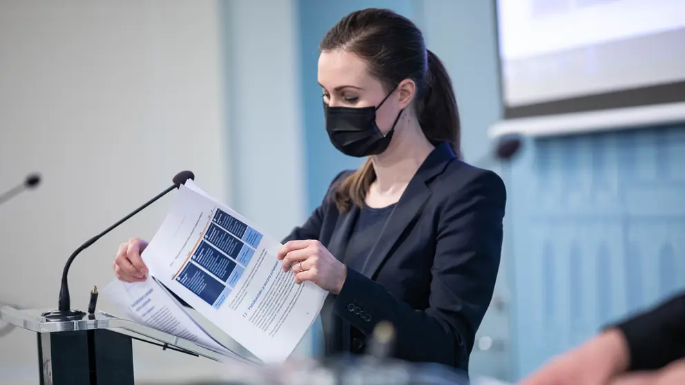 Prime Minister Sanna Marin, during the presentation of the de-escalation plan. Photo: Jussi Toivanen/Vnk.