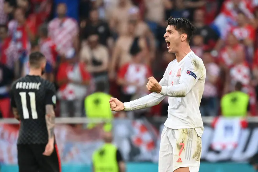 Alvaro Morata celebrates after scoring Spain's fourth goal in Copenhagen. Photo: Twitter/UEFA @EURO2020