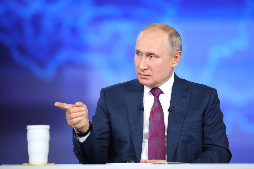 HANDOUT - 30 June 2021, Russia, Moscow: Russian President Vladimir Putin speaks during his annual "Direct Line with Vladimir Putin" live call-in show. Photo: -/Kremlin/dpa - ATTENTION: editorial use only and only if the credit mentioned above is referenced in full