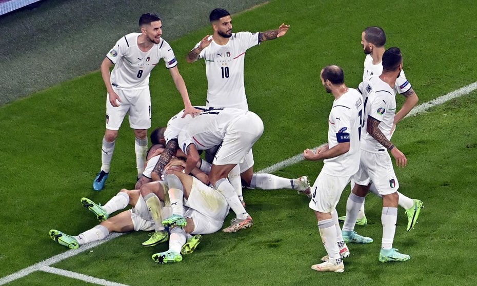 02 July 2021, Munich: Italy players celebrate scoring thier side's first goal during the UEFA EURO 2020 quarter-final soccer match between Italy and Belgium at the Allianz Arena. Photo: Laurie Dieffembacq/BELGA/dpa